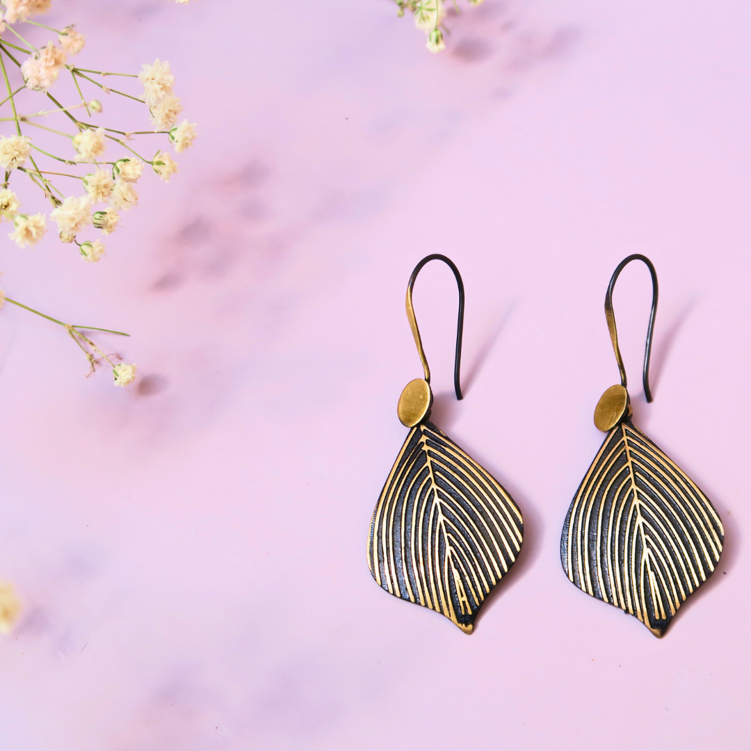 Ubud Shadow Earrings