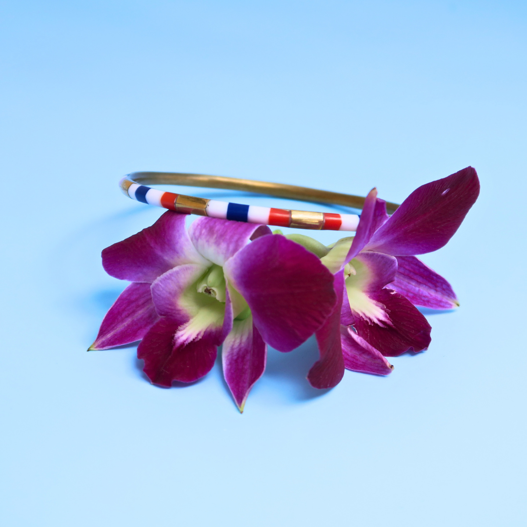Stylish Vientiane Bangle