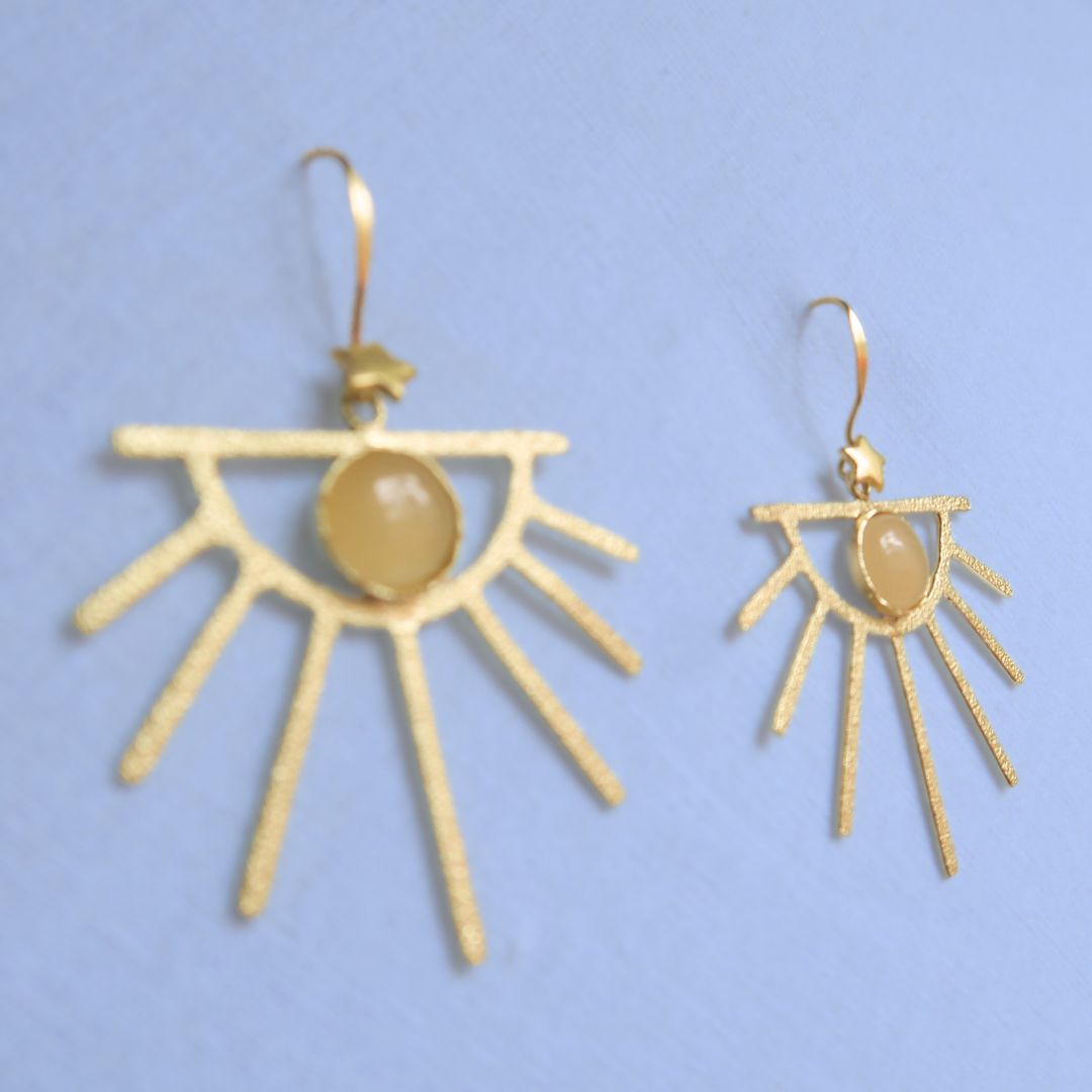 Padang Padang Sunray Earring-Yellow Stone
