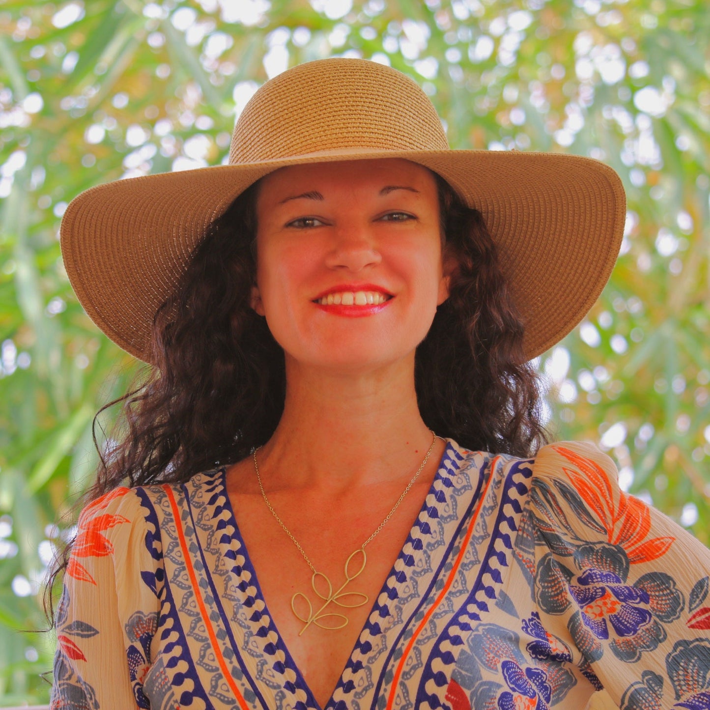 Penida Leaf Necklace