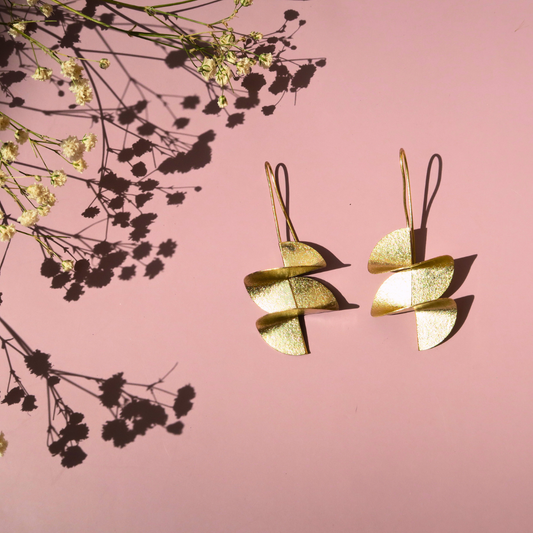 Batu Bolong Twinkle Earrings