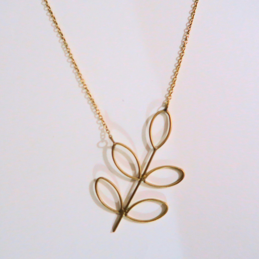 Penida Leaf Necklace