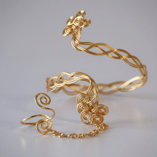 Braided Swirl Wristlet