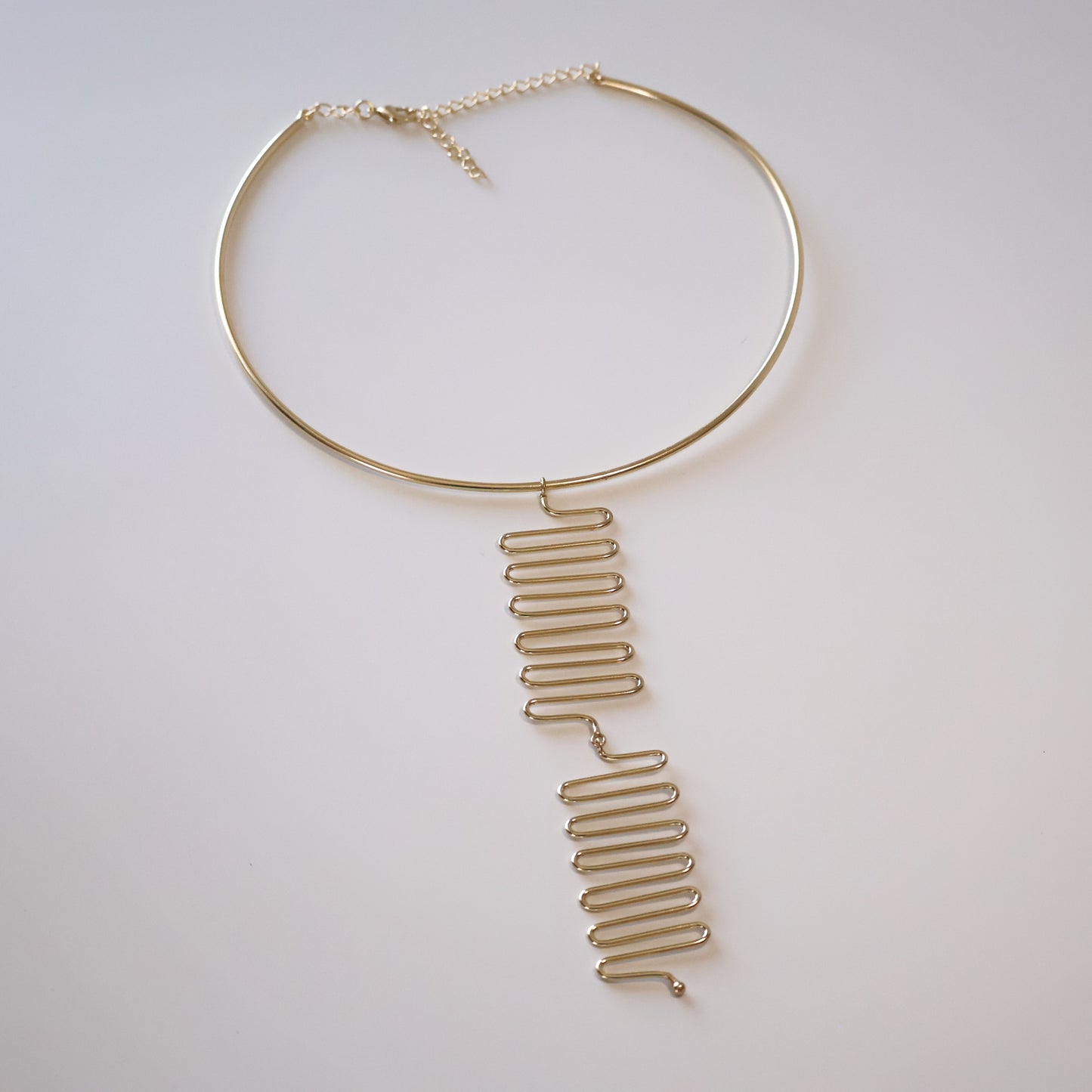 Flowing Current Hasli Necklace