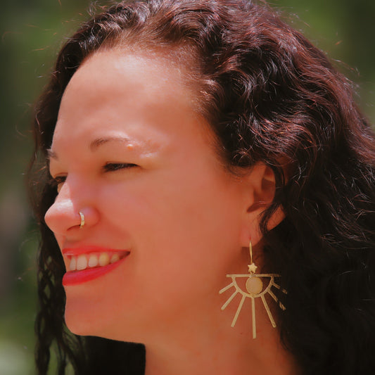 Padang Padang Sunray Earring-Yellow Stone