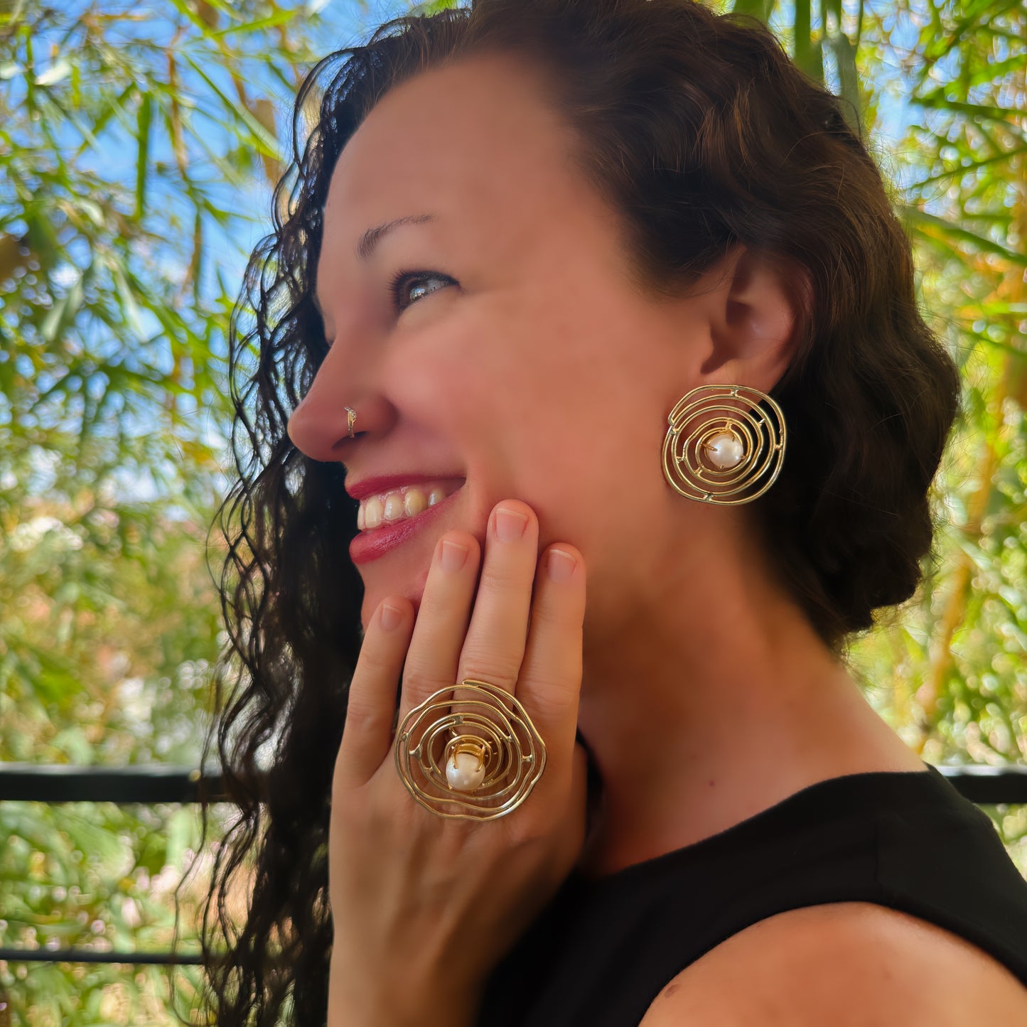 Pearl Web Ring