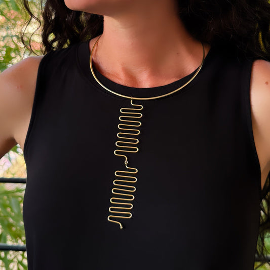 Flowing Current Hasli Necklace